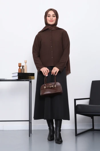 Kahverengi Düğmeli Dokulu Hırka