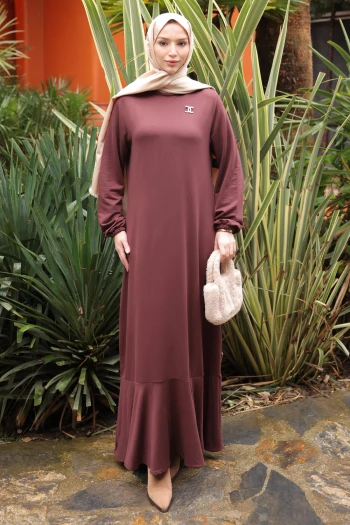 Kahverengi Eteği Katlı Kol Lastikli Modal Elbise
