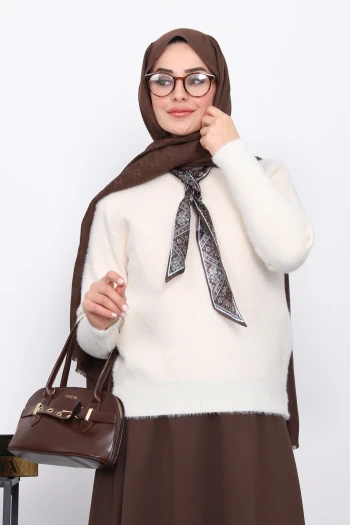 Krem Fular Detaylı Angora Yumoş Kazak