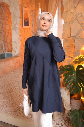 Lacivert Bisiklet Yaka Soğuk İplik Triko Tunik