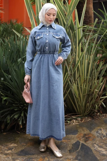 Mavi Nakışlı Cepli Kot Elbise