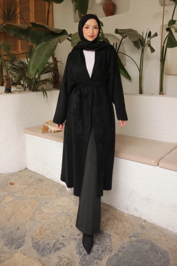 Siyah Kuşaklı Uzun Angora Hırka