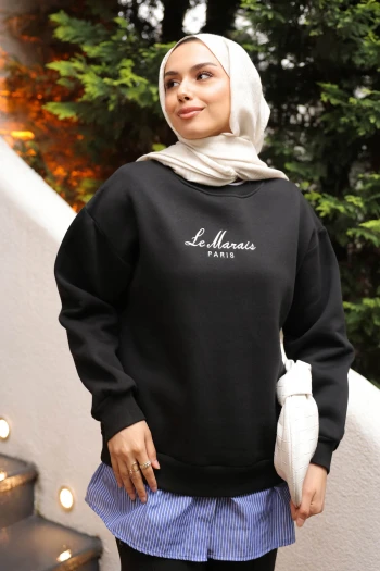 Siyah Nakışlı Üç İplik Sweat