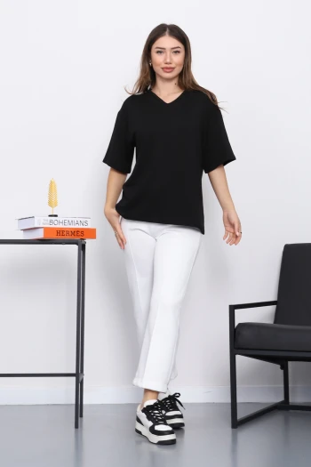 Siyah V Yaka Kısa Kol T-Shirt