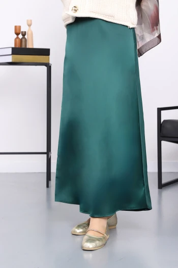 Zümrüt Yeşili Yan Fermuarlı Saten Kloş Etek