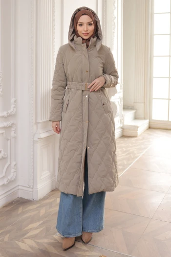 Bej Büyük Beden Çıtçıt Düğmeli Kapitone Mont