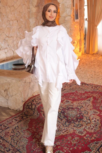 Beyaz Kol Lastikli Fırfırlı Tunik