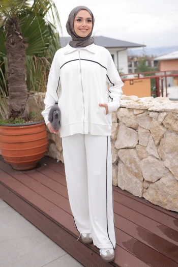 Ekru Çift Cepli Fermuarlı Biyeli Takım