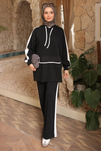 Siyah Kapüşonlu Renk Bloklu Tunik Pantolonlu Takım