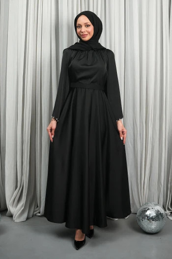 Siyah Kolları Taşlı Kuşaklı Saten Abiye