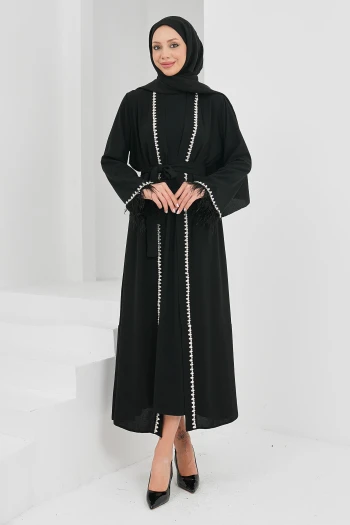 Siyah Kolları Tüğlü Taş Detaylı Kuşaklı Abaya