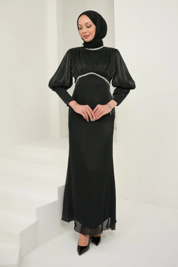 Siyah Önü Piliseli Taşlı Abiye