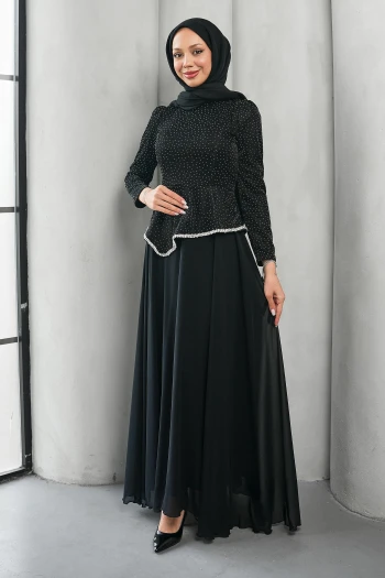 Siyah Taş Detaylı Tasarım Abiye