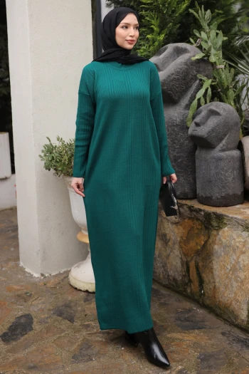 Zümrüt Yeşili Dik Yaka Fitilli Triko Elbise