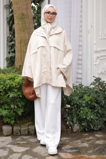 Bej Kapüşonlu Fermuarlı Oversize Panço