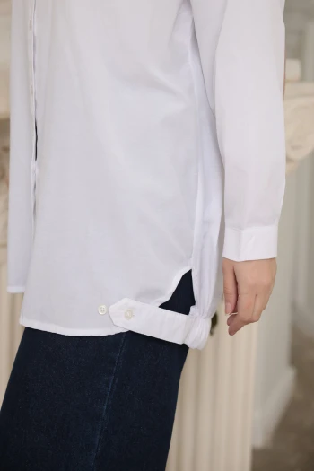 Beyaz Tek Cepli Eteği Lastikli Tunik Gömlek