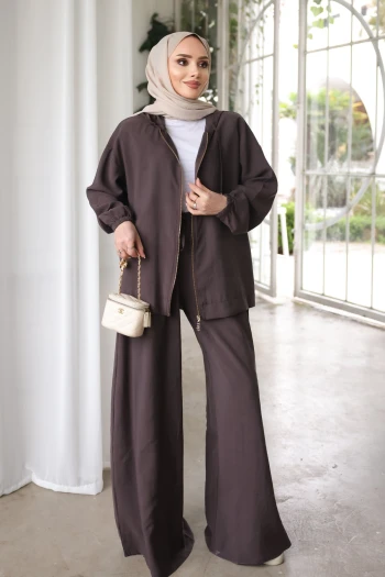 Kahverengi Kapüşonlu Bol Paça Ceket Pantolonlu Takım