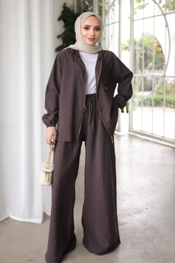 Kahverengi Kapüşonlu Bol Paça Ceket Pantolonlu Takım