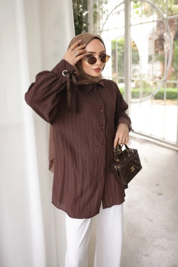 Kahverengi Kol Bağlamalı Gömlek