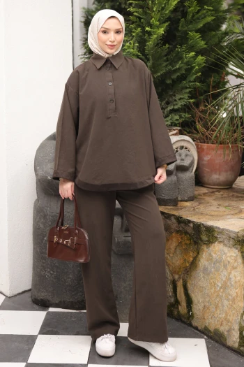 Kahverengi Yaka Düğmeli Tunik Pantolonlu Takım
