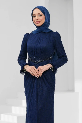 Lacivert Bel Detaylı Balık Model Güpürlü Abiye