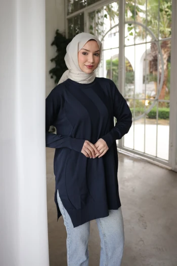 Lacivert Bisiklet Yaka Soğuk İplik Triko Tunik