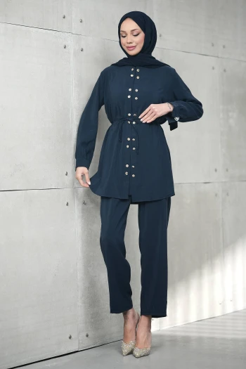 Lacivert Düğme Detaylı Tunik Pantolonlu Takım