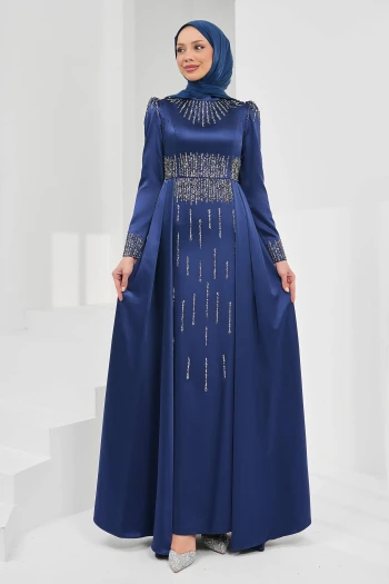 Lacivert Önü Taşlı Saten Abiye