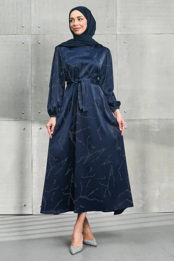 Lacivert Taşlı Kuşaklı Saten Elbise