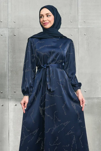 Lacivert Taşlı Kuşaklı Saten Elbise