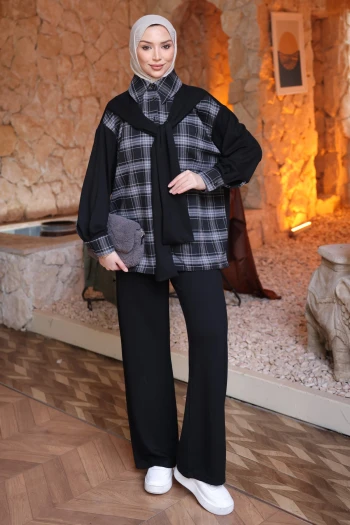 Siyah Atkı Detaylı Gömlek Pantolonlu Ekose Takım