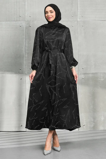 Siyah Taşlı Kuşaklı Saten Elbise