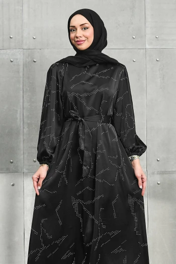 Siyah Taşlı Kuşaklı Saten Elbise