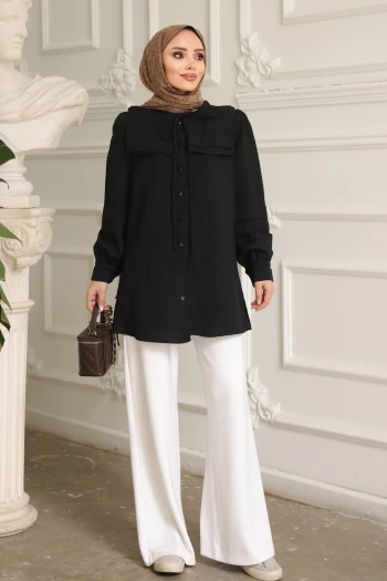 Siyah Yaka Detaylı Gömlek