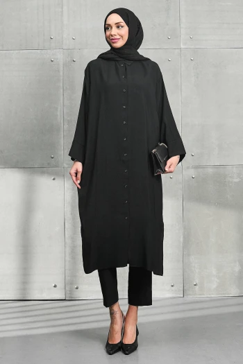 Siyah Yanları Yırtmaçlı Düğmeli Tunik