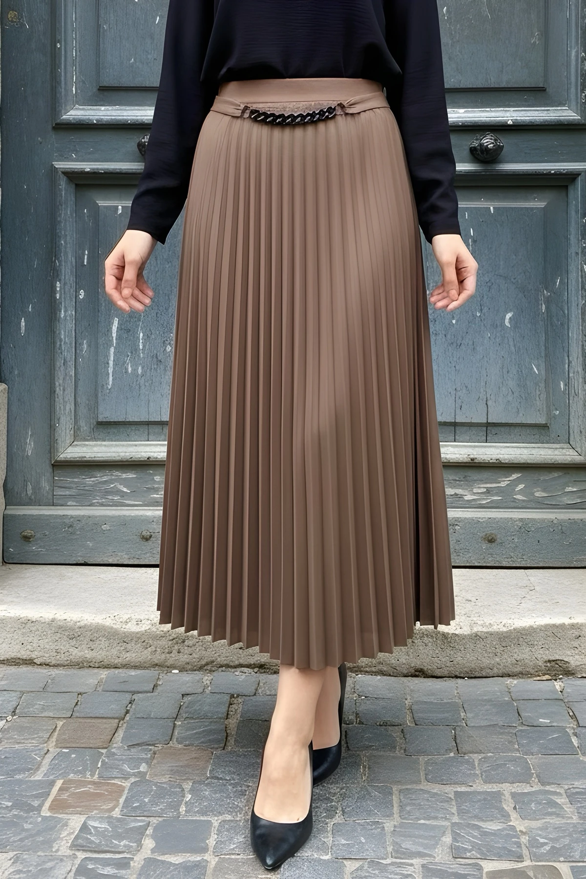 Vizon Bel Zincir Detaylı Piliseli Etek