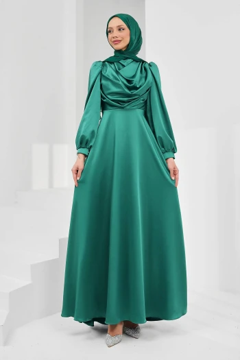 Zümrüt Yeşili Önü Taşlı Saten Abiye