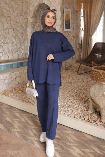 Açık Lacivert Yanı Yırtmaçlı Tunik Pantolonlu Takım