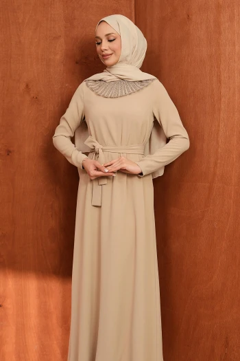 Bej Yaka Güpürlü Kuşaklı Elbise