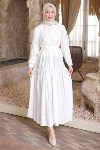 Beyaz Eteği Katli Düğmeli Elbise
