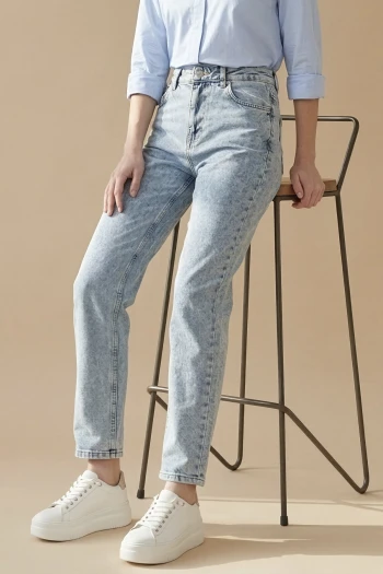 Buz Mavi Yüksek Bel Mom Jeans Pantolon