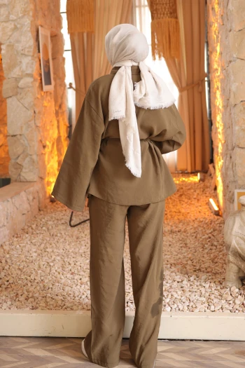 Haki Bel Bağlamalı Gömlek Pantolonlu Takım