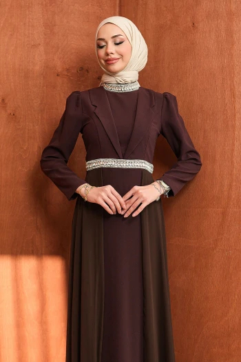 Kahverengi Yaka Detaylı Taşlı Abiye