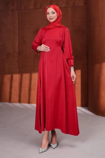 Kırmızı Kol Düğmeli Beli Kuşaklı Saten Abiye