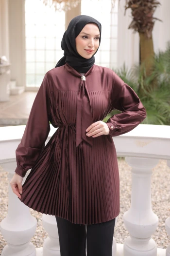 Mürdüm Fular Yakalı Piliseli Saten Tunik