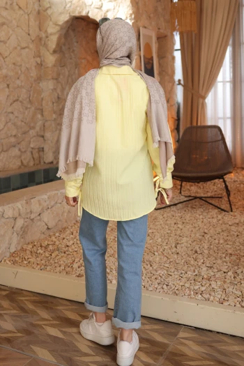 Sarı Kol Bağlamalı Düğmeli Gömlek