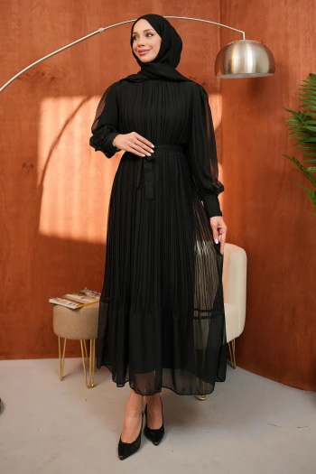 Siyah Bel Kuşaklı Tül Detaylı Elbise