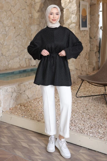 Siyah Taş Detaylı Yırtmaçlı Oversize Tunik
