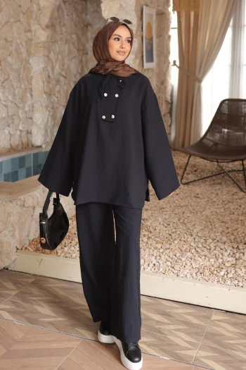 Siyah Yaka Detaylı Tunik Pantolonlu Takım