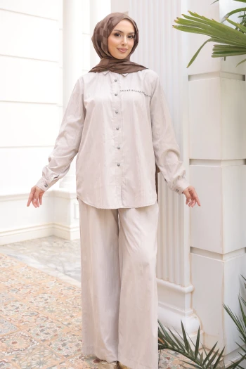 Taş Önü Taş Detaylı Düğmeli Tunik Pantolonlu Takım
